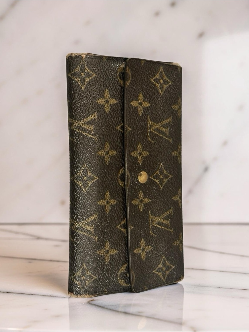 2003 LOUIS VUITTON Large Monogram trifold wallet - exterior wear